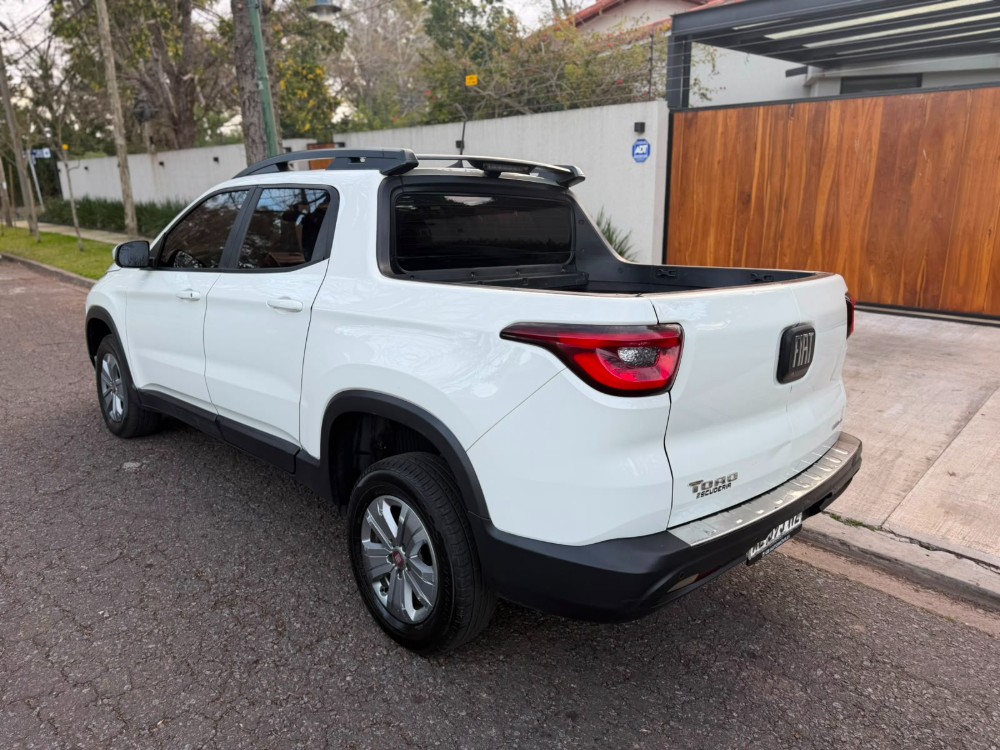 Fiat Toro Freedom 1.8 NAFTA — foto 7